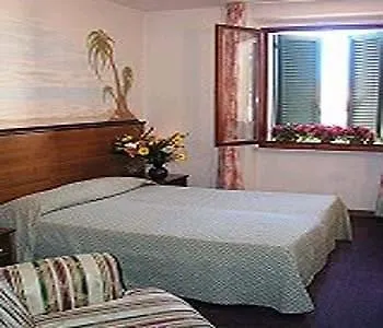 レオナルド ホテル 3*