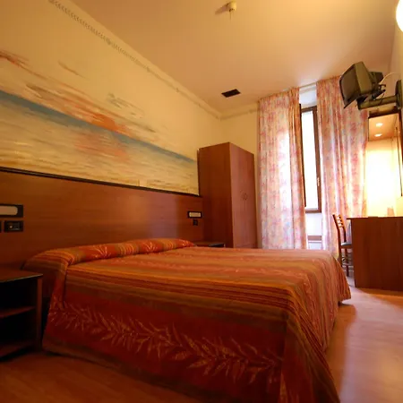 Leonardo 3* Pisa