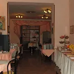 מלון Leonardo 3*